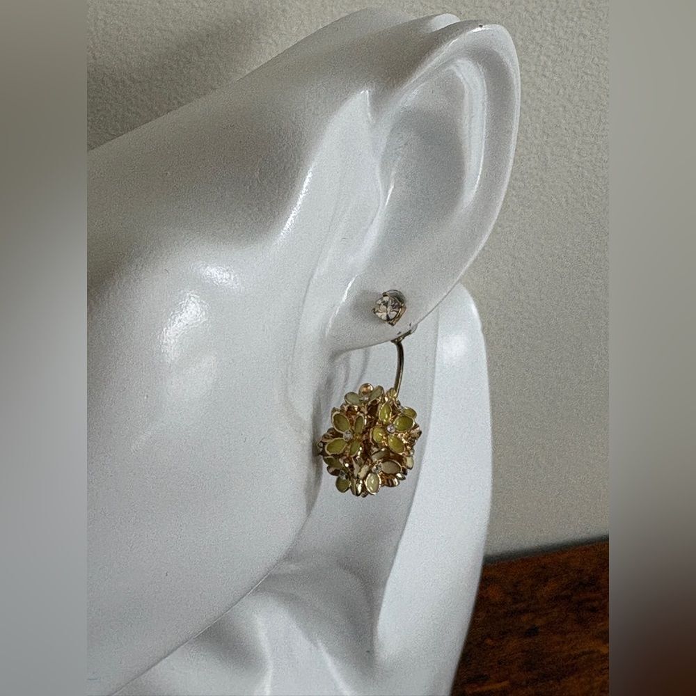 Gold Cluster Floral Earrings